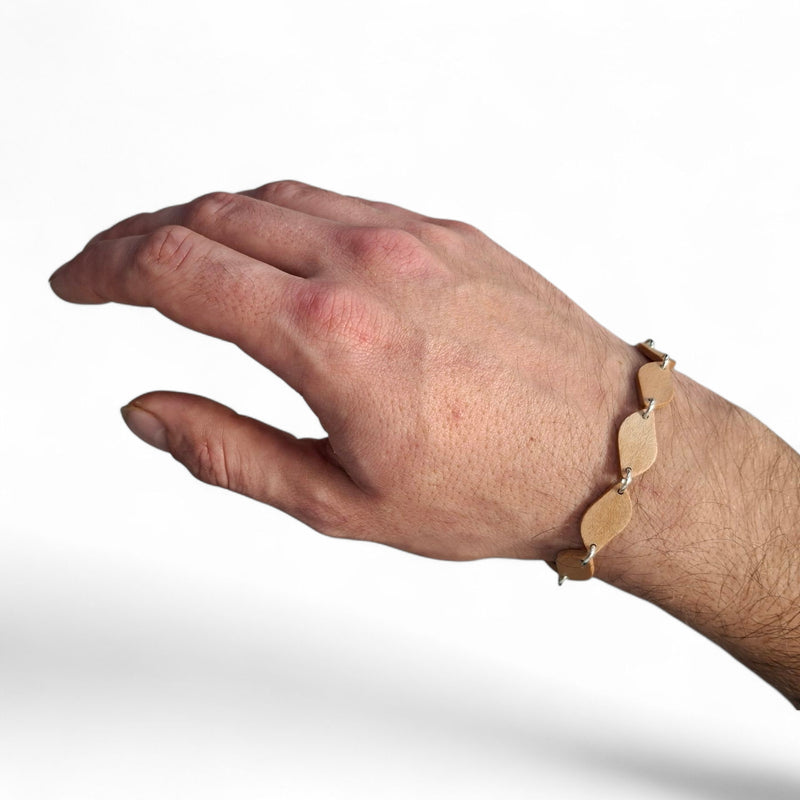 Esdoornhouten armband met fijn contrast tussen licht hout en zilver