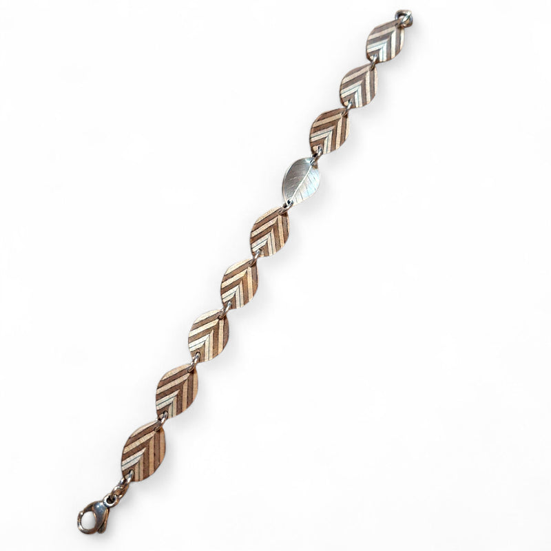 berkhout armband met zilveren schakel, handgemaakt van duurzaam resthout